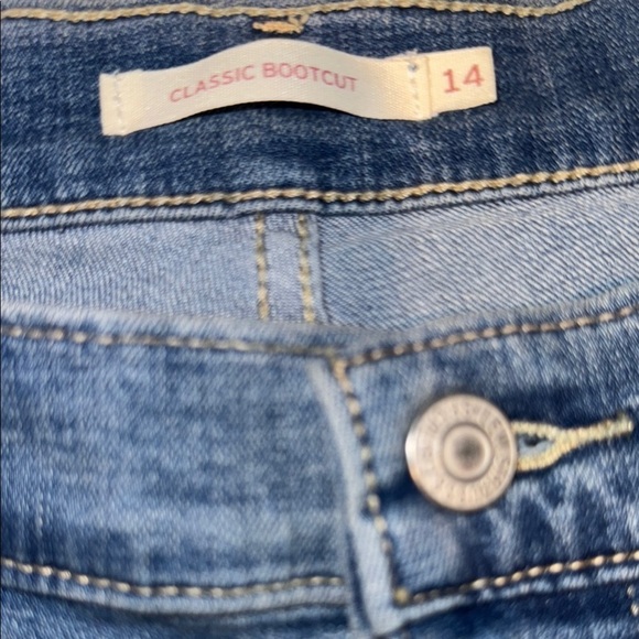 Levi's Women's Blue Jeans - Picture 3 of 4